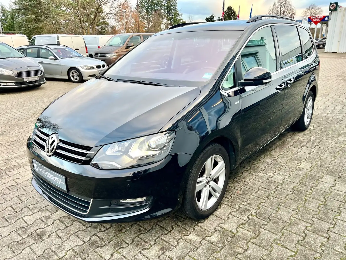 Volkswagen Sharan Match 2.0 TDI 4Motion / Xenon / AHK Schwarz - 2