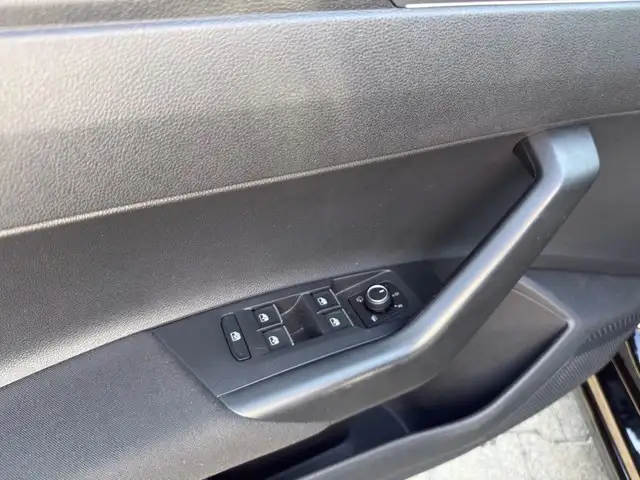 Volkswagen Polo view 14