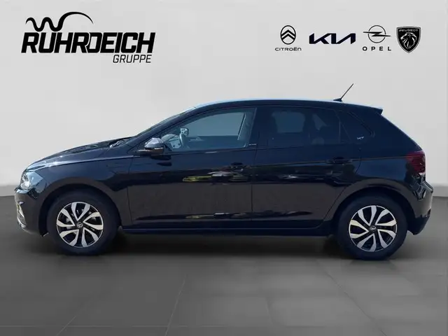 Volkswagen Polo view 2