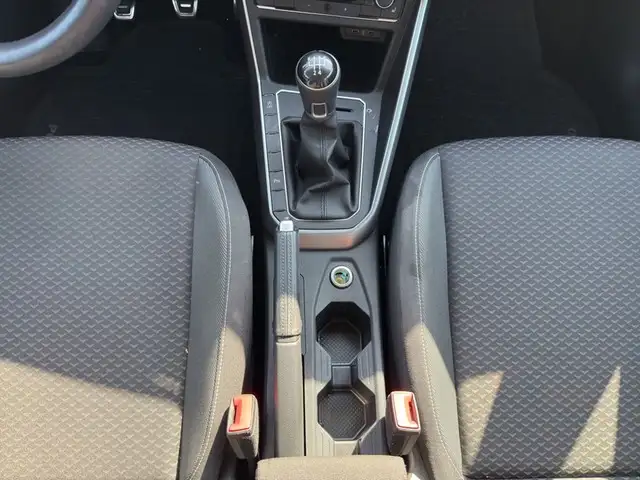 Volkswagen Polo view 11