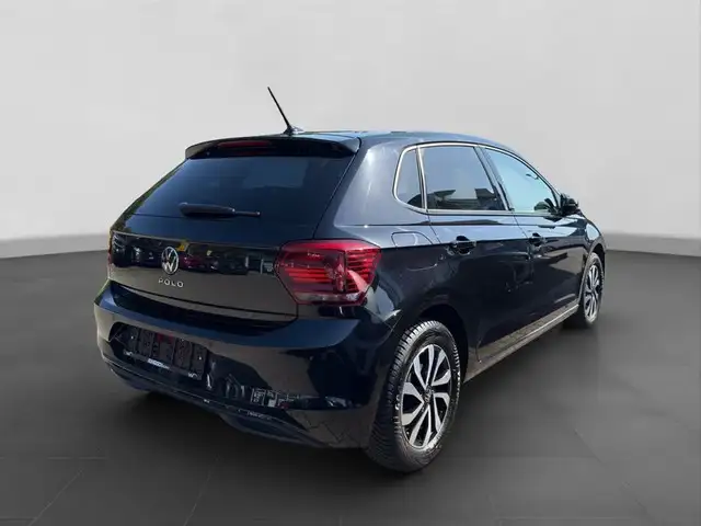 Volkswagen Polo view 5