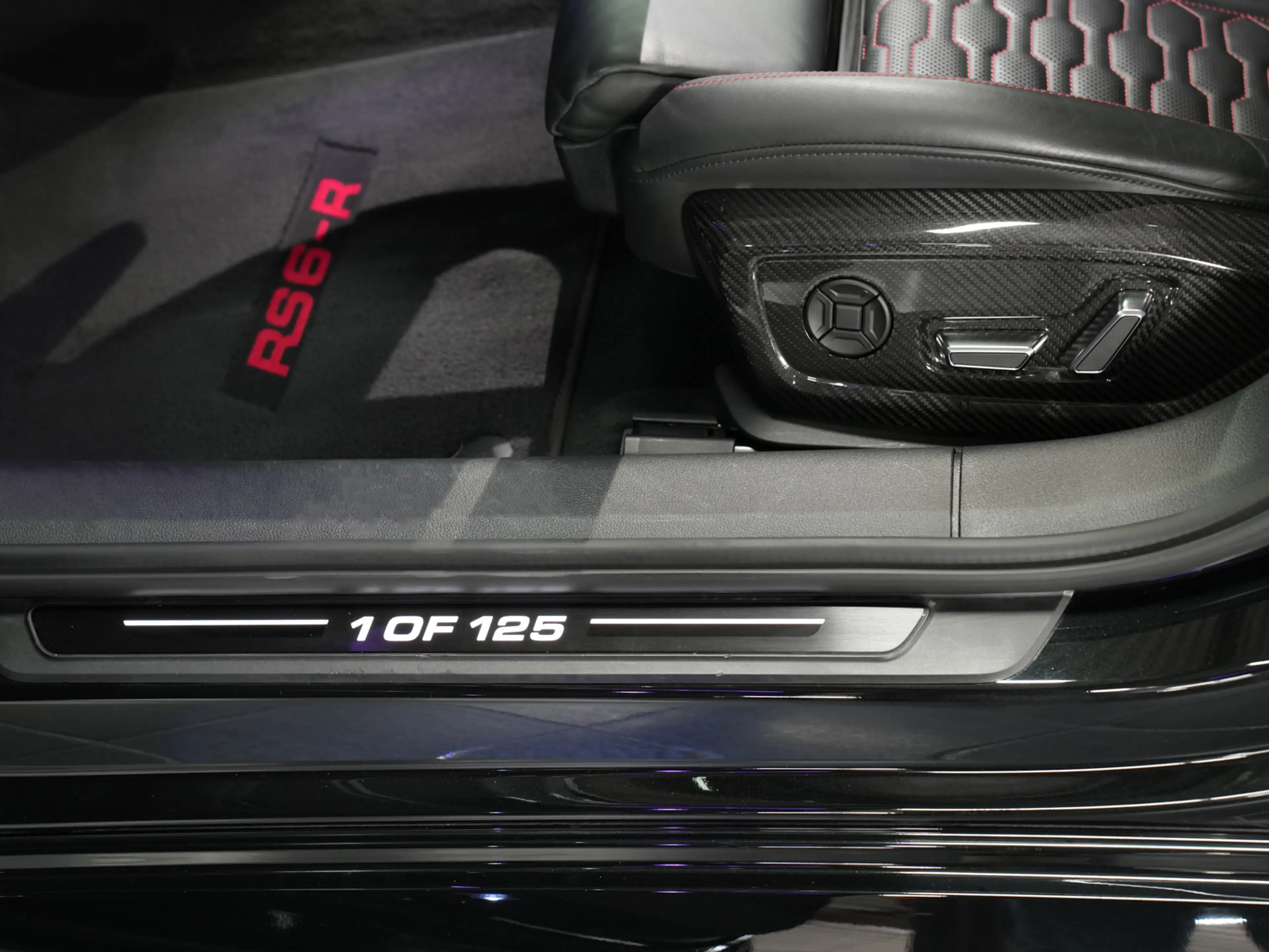 Audi RS6 - R ABT *1von125* - Keramik|Dyn+|B&O|Laser — photo 8