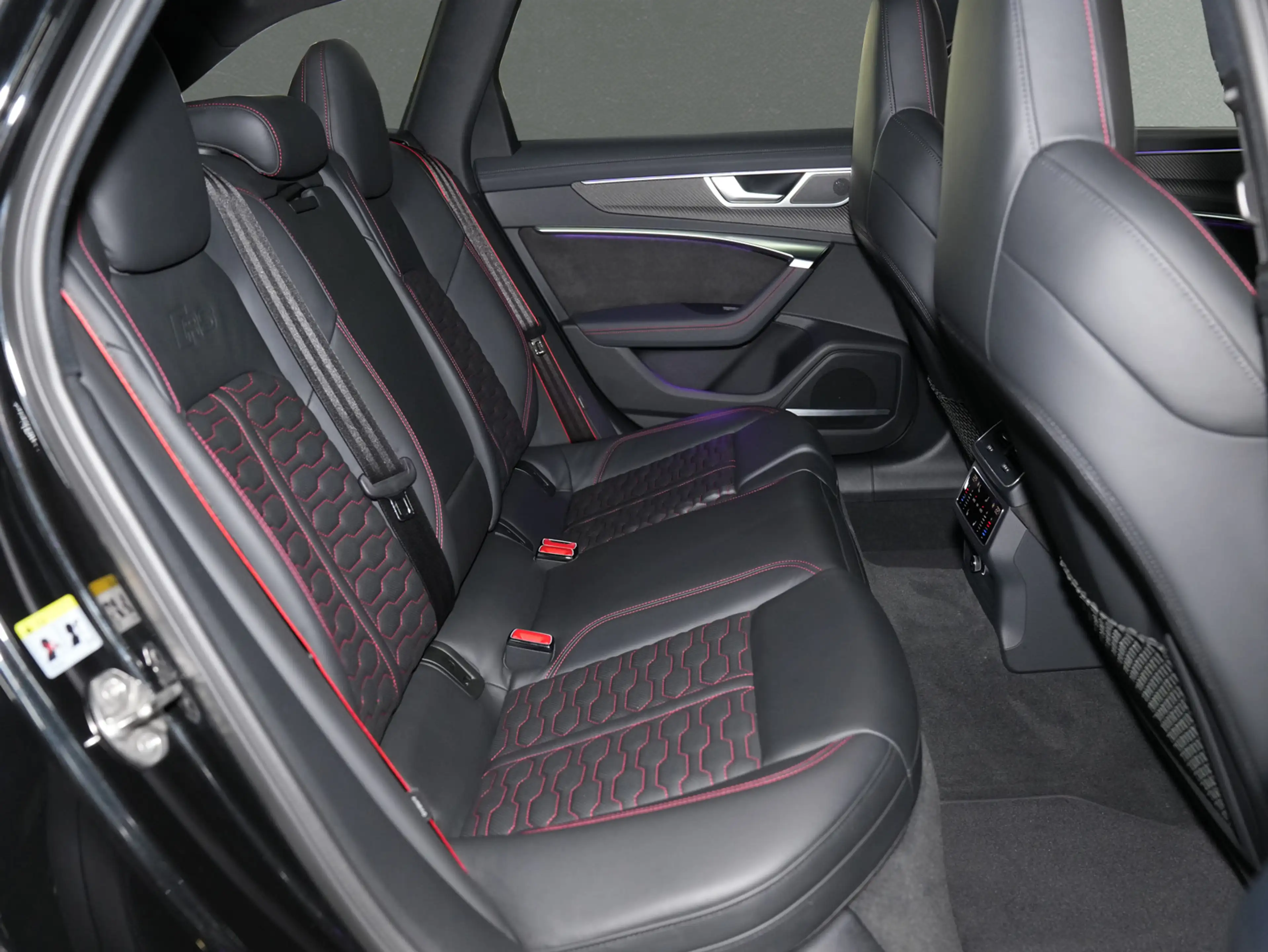 Audi RS6 - R ABT *1von125* - Keramik|Dyn+|B&O|Laser — photo 15