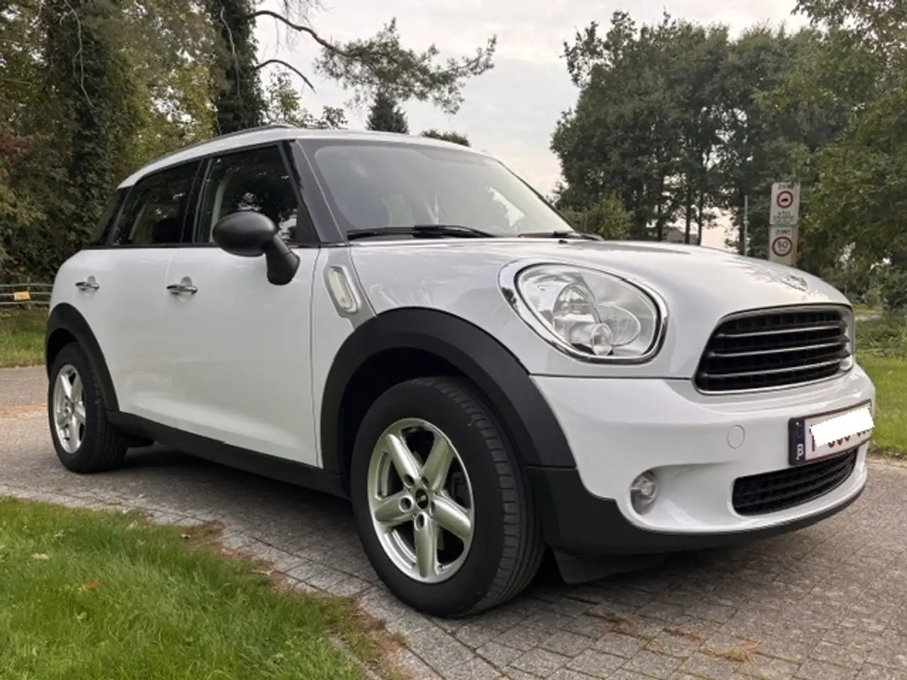MINI One Countryman