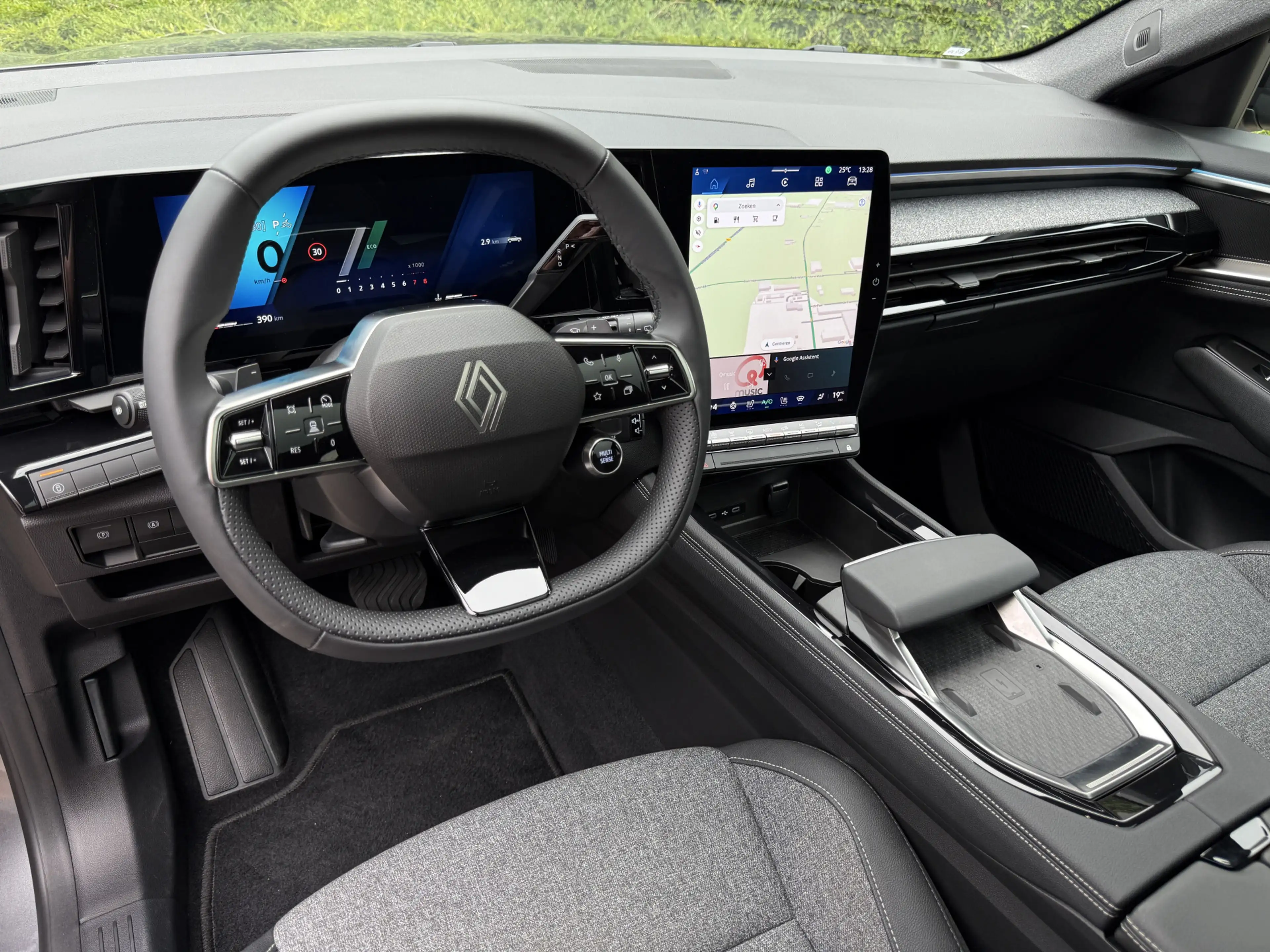 Renault Austral 1.3 mild hybrid 150pk Automaat Techno l PANO-DAK l — photo 17