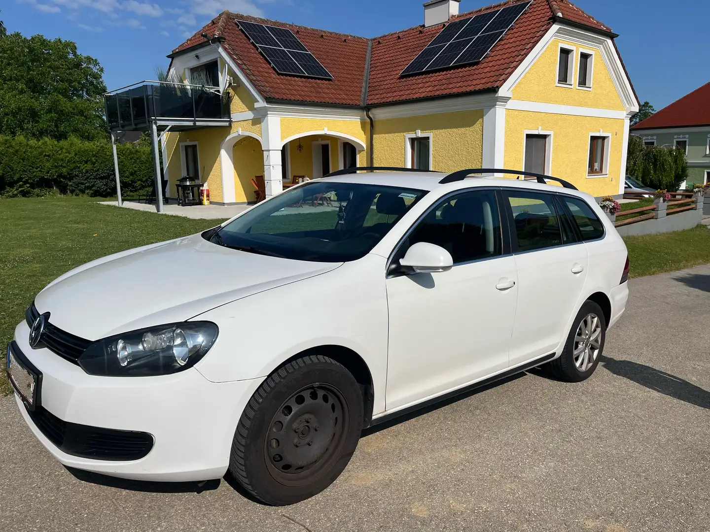 Volkswagen Golf Golf Trendline 1,2 TSI Trendline Weiß - 1