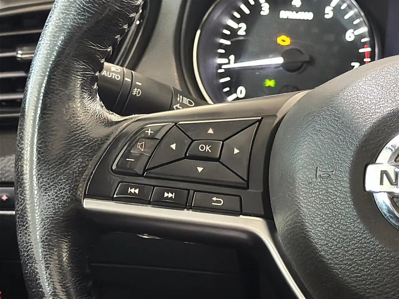 Nissan Qashqai снимка Nissan Qashqai
