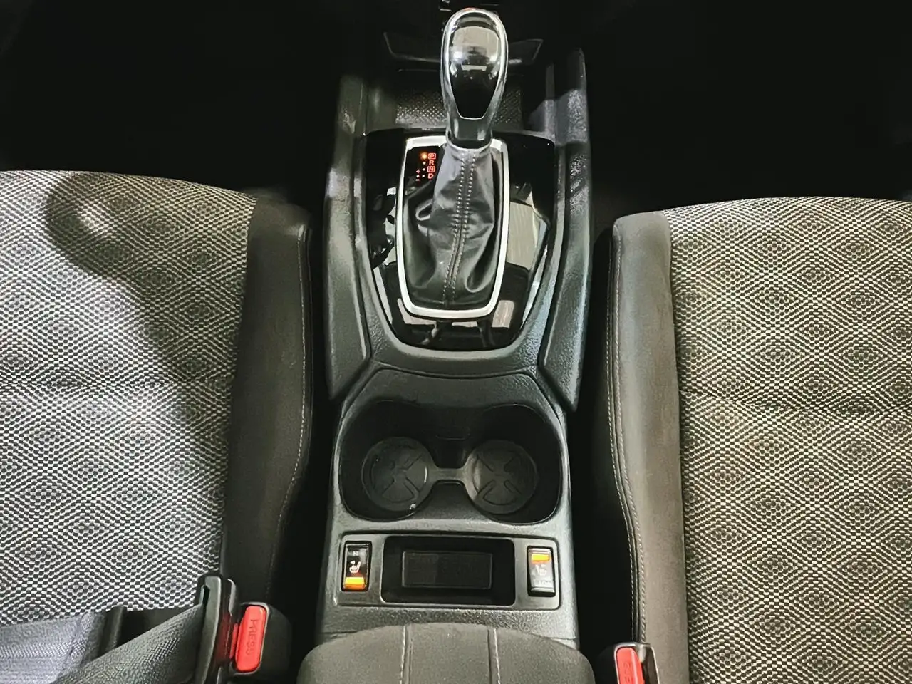 Nissan Qashqai снимка Nissan Qashqai