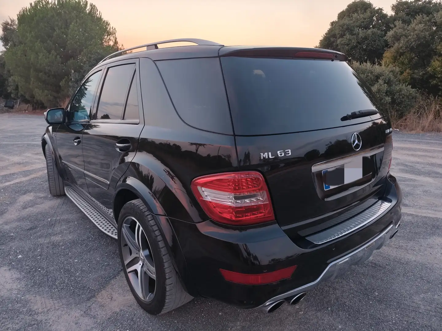 Mercedes-Benz ML 63 AMG ML 63 AMG 4M Aut. AMG Чорний - 2