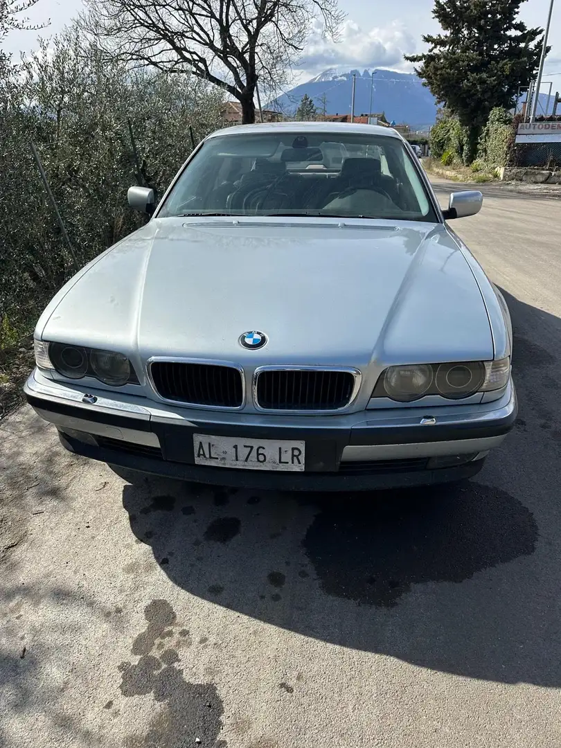 BMW 728 728i - 1