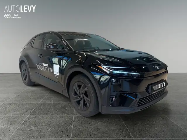 Toyota C-HR view 8