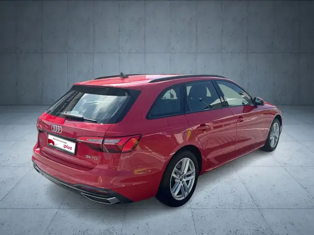 Audi A4 view 5