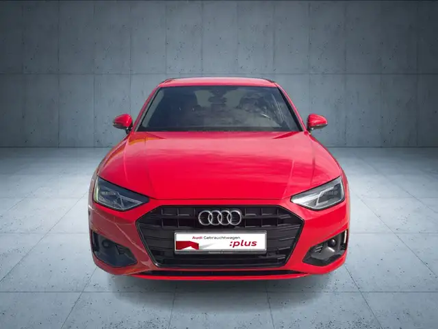 Audi A4 view 8