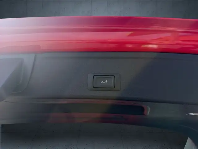 Audi A4 view 14
