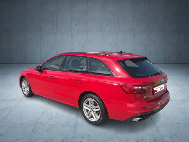 Audi A4 view 3
