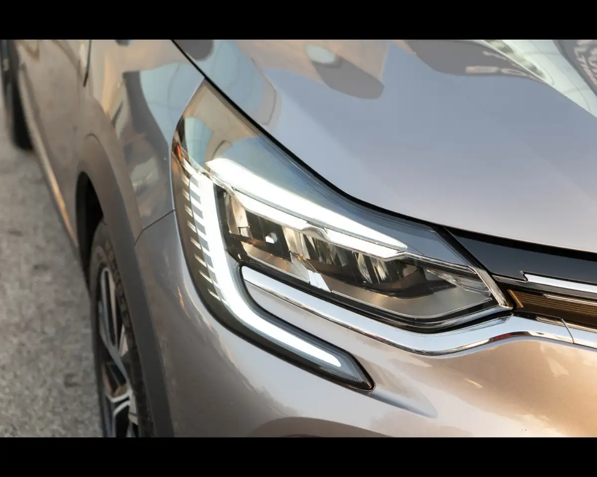 Renault Captur TCe 90 CV Techno 31