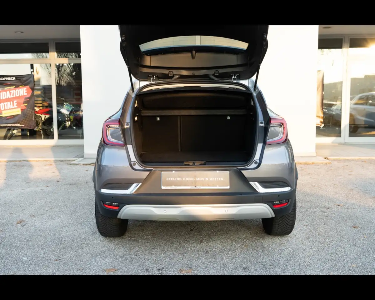 Renault Captur TCe 90 CV Techno 17