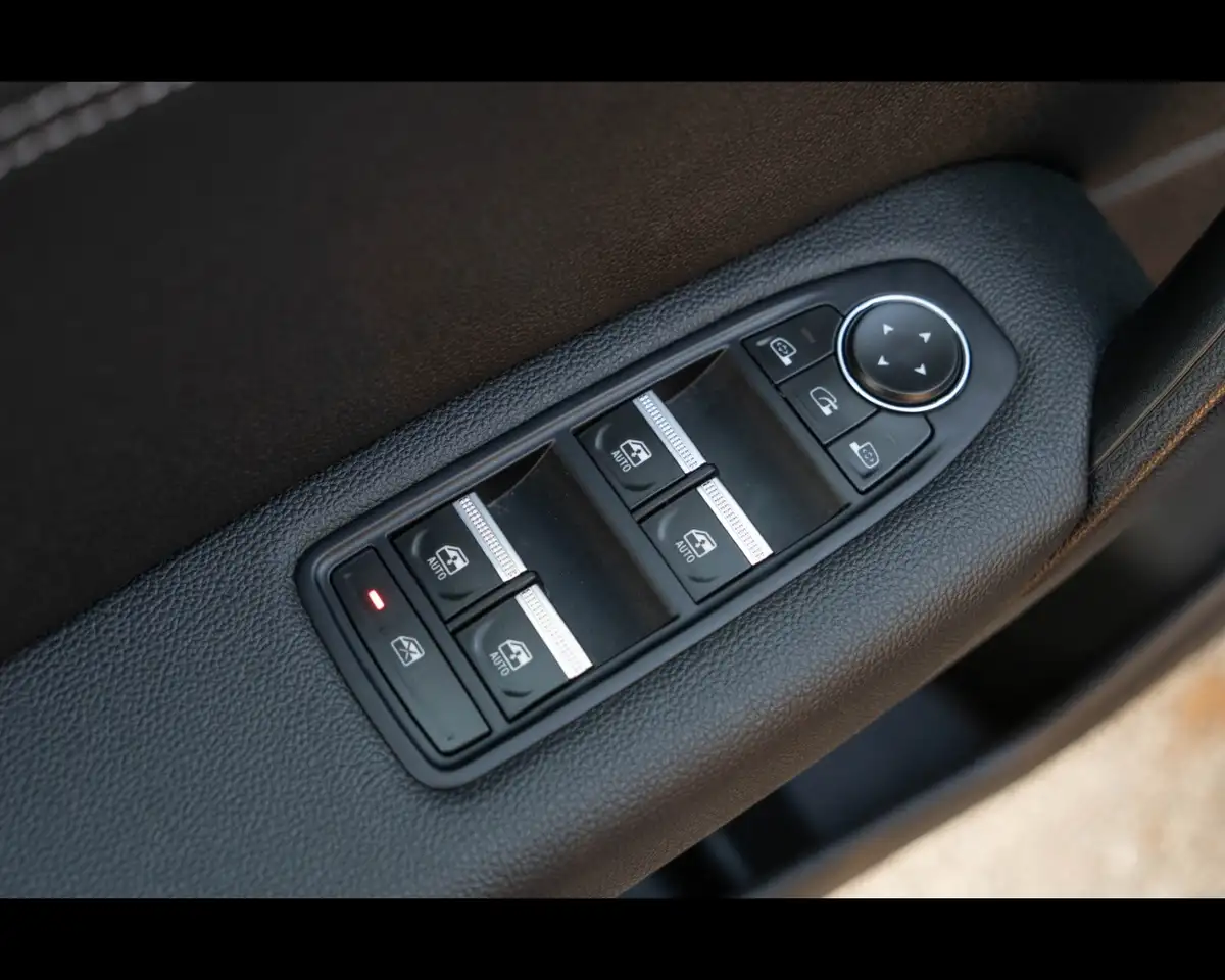 Renault Captur TCe 90 CV Techno 18