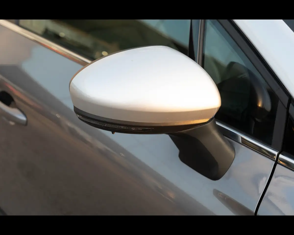Renault Captur TCe 90 CV Techno 32
