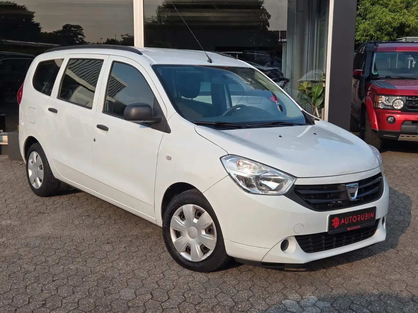 Dacia Lodgy Essentiel Bílá - 1