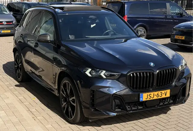 BMW X5 view 15
