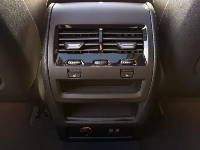BMW X5 view 10
