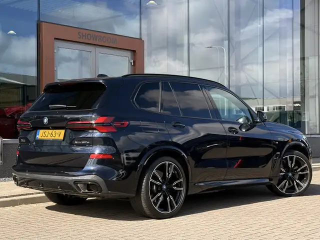 BMW X5 view 17