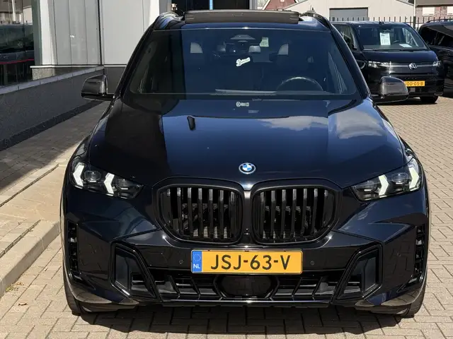 BMW X5 view 14