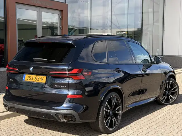BMW X5 view 20