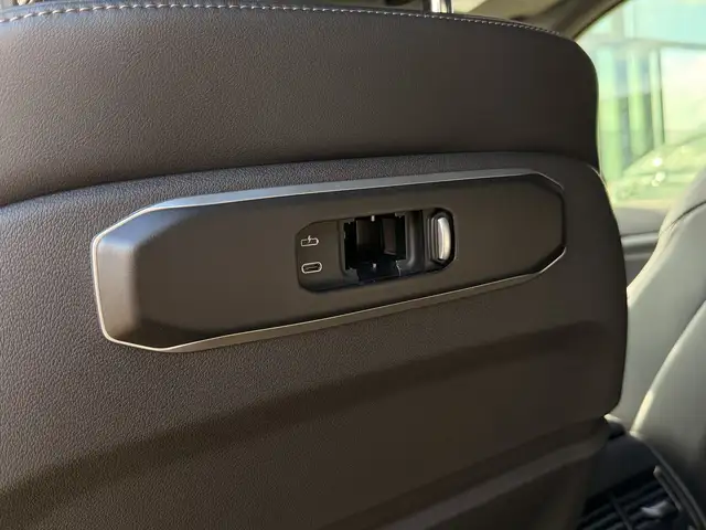 BMW X5 view 9