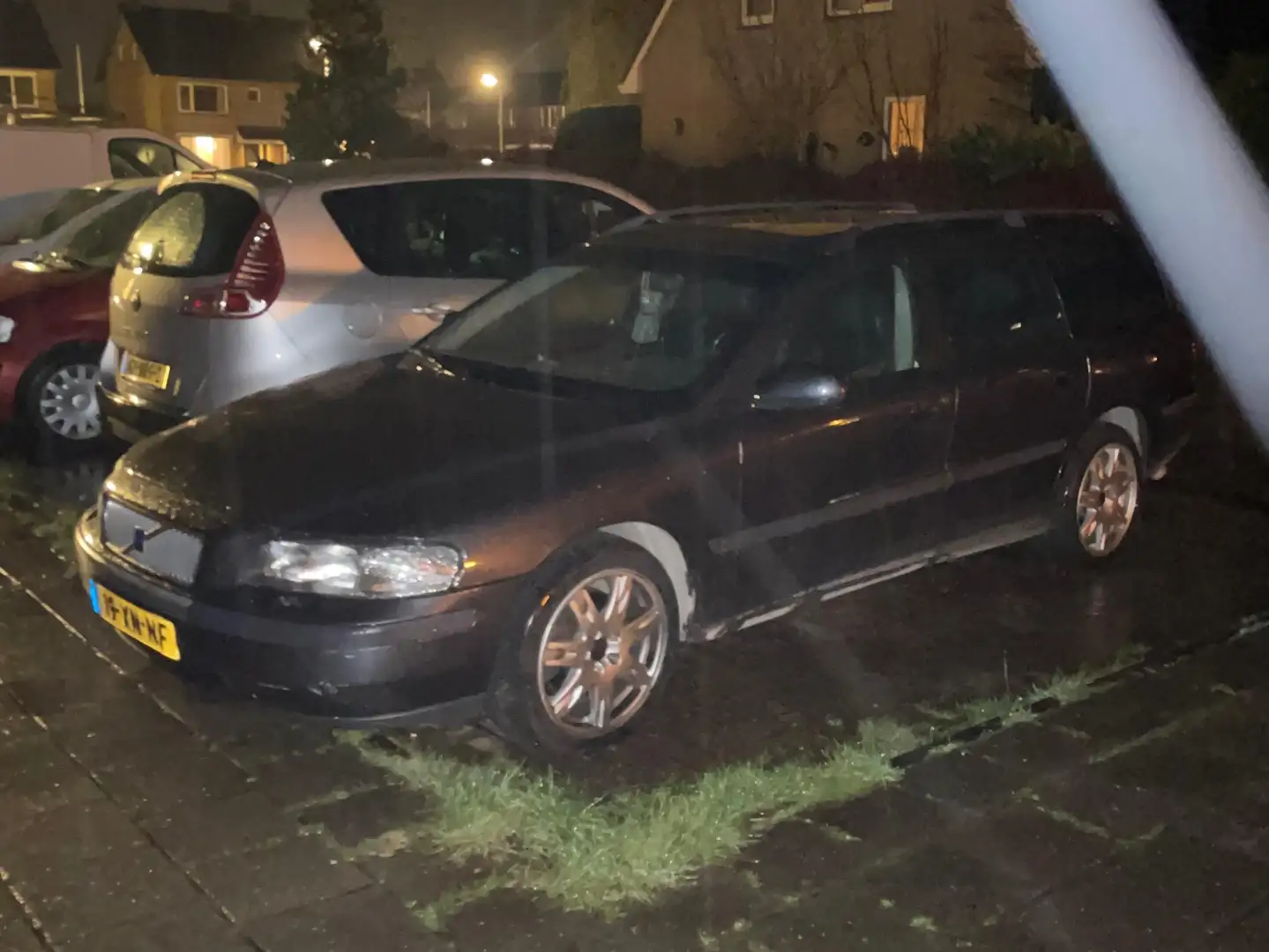 Volvo V70 V70 2.4 Turbo 200PK Šedá - 1