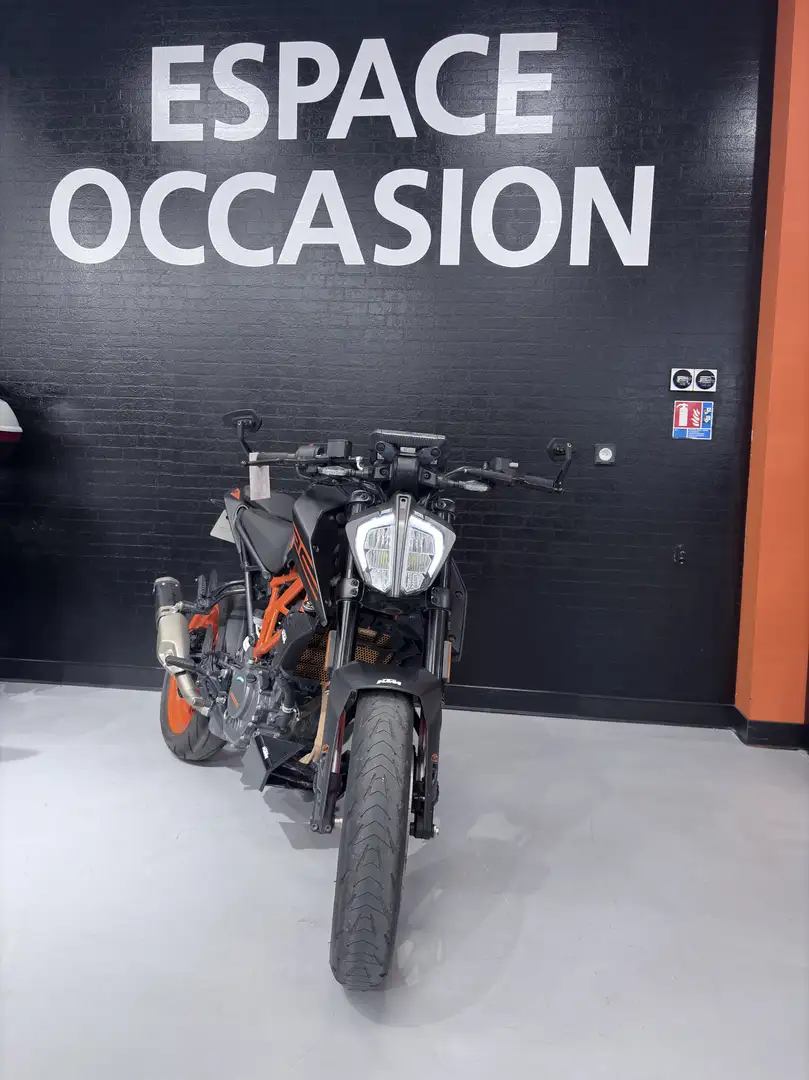 KTM 125 Duke Noir - 1