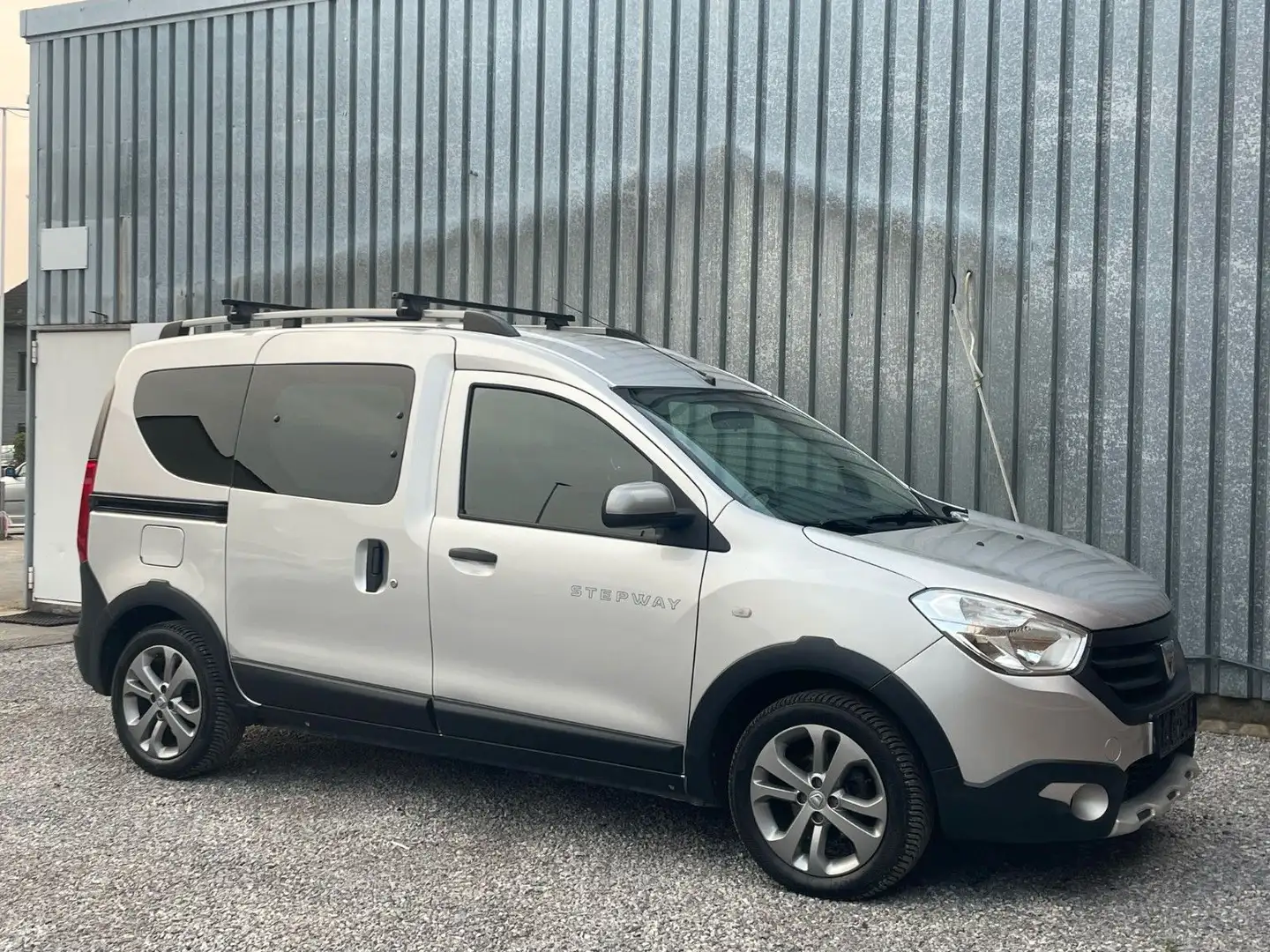 Dacia Dokker Stepway°NAVI°KLIMA°PDC°SITZHEIZUNG° Szürke - 2