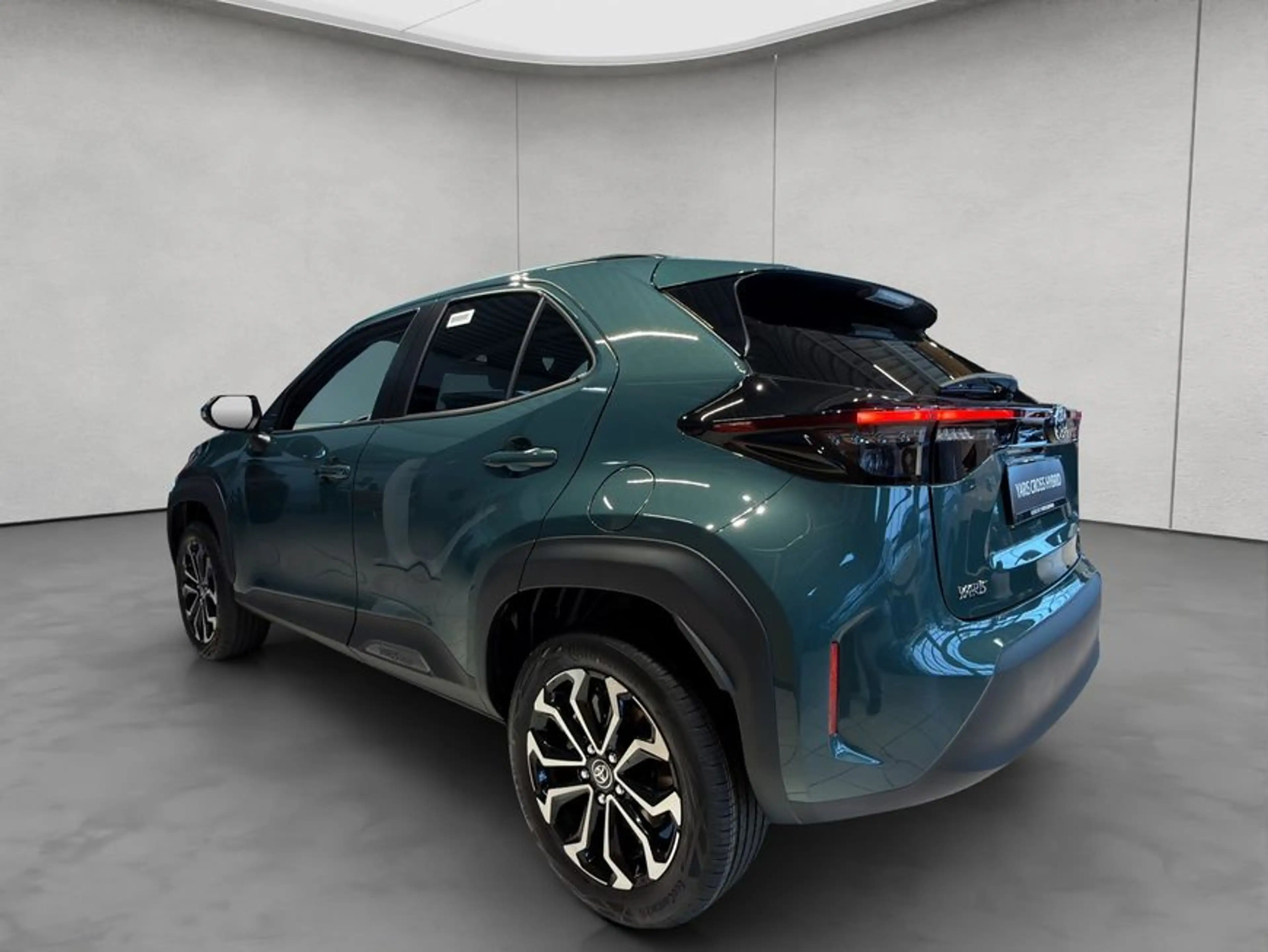 Toyota Yaris Cross Hybrid 130 1.5 VVT-i Teamplayer — photo 3