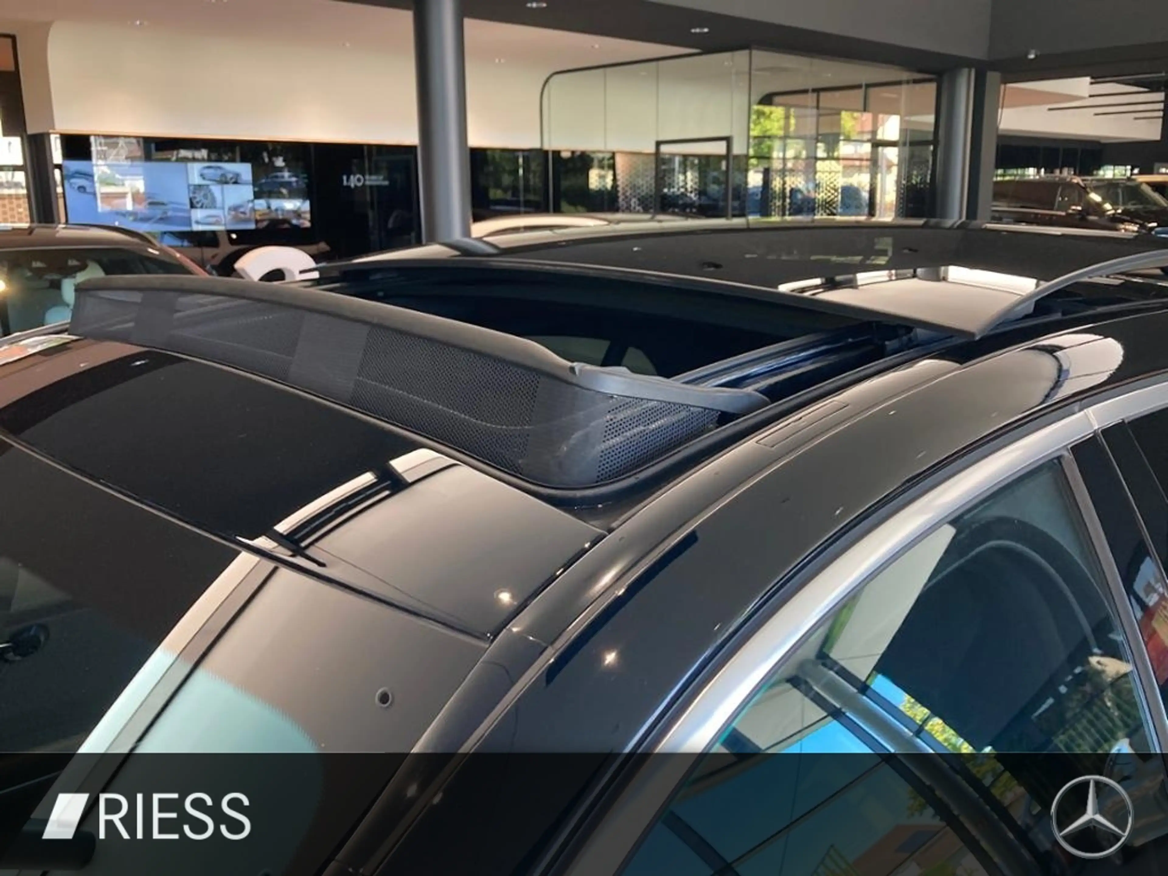 Mercedes-Benz S 400 d 4M L PANO BURM HINTER 360 MEMORY HUD AUG — photo 7