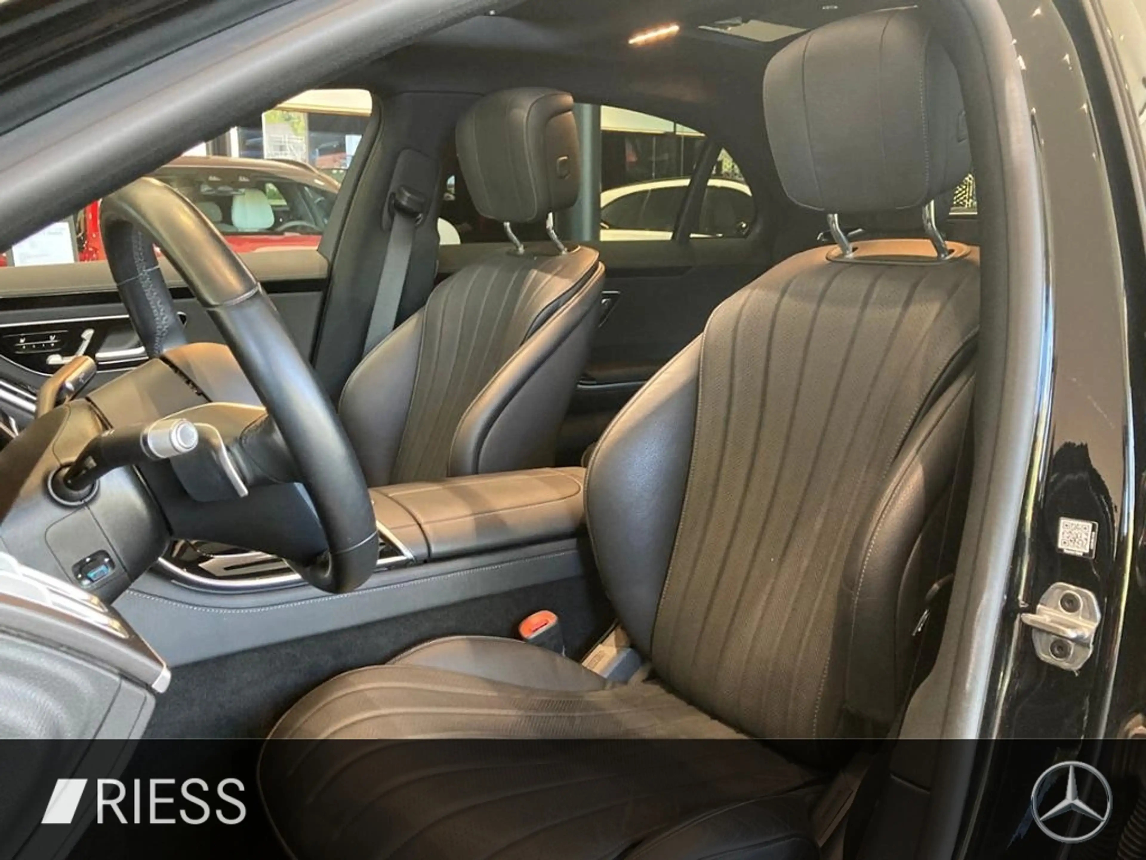 Mercedes-Benz S 400 d 4M L PANO BURM HINTER 360 MEMORY HUD AUG — photo 11