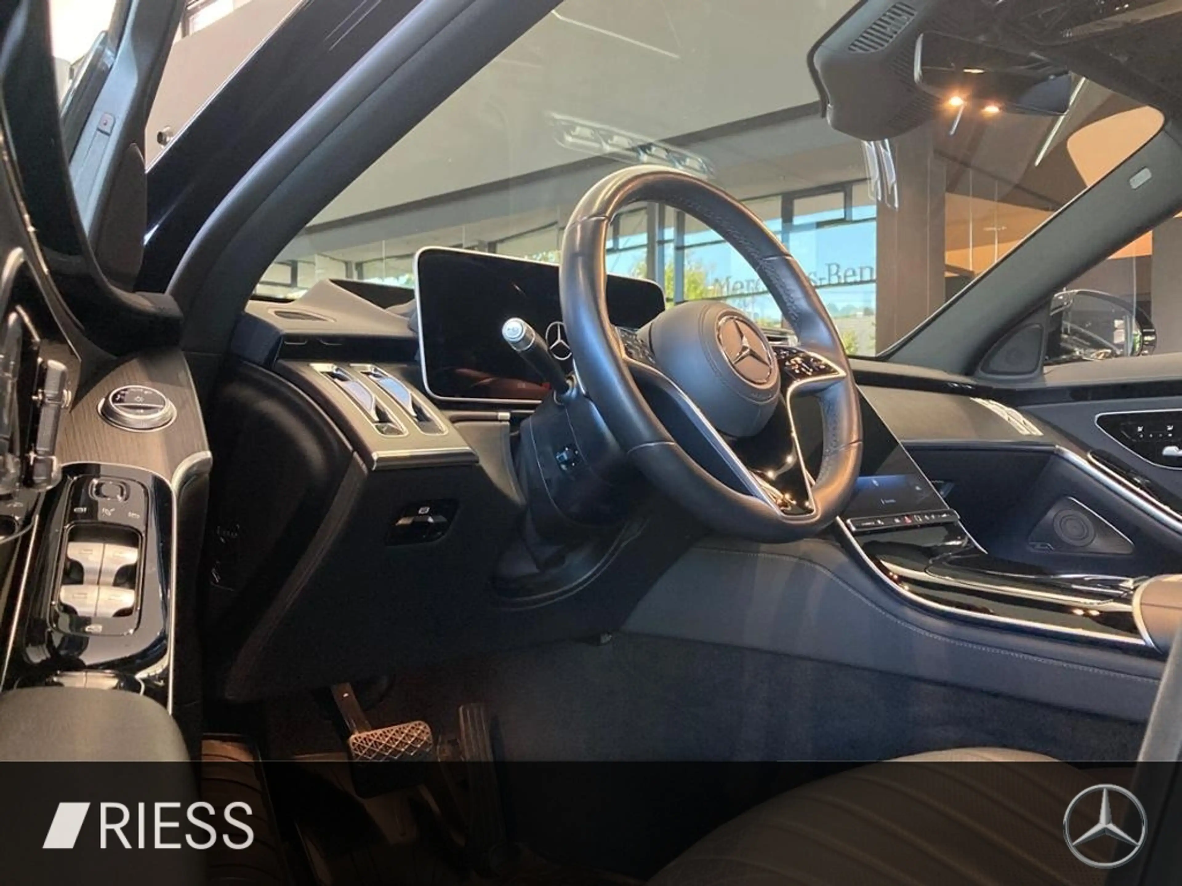 Mercedes-Benz S 400 d 4M L PANO BURM HINTER 360 MEMORY HUD AUG — photo 9