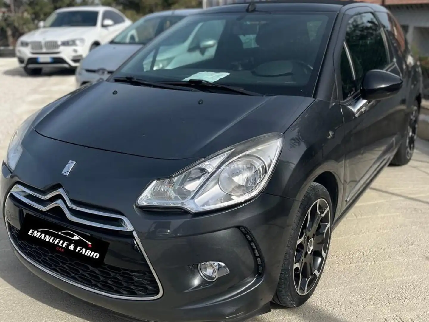 Citroen DS3 DS 3 1.6 e-HDi 90 ETG6 irresistibile Cabrio 68 kw Szürke - 2