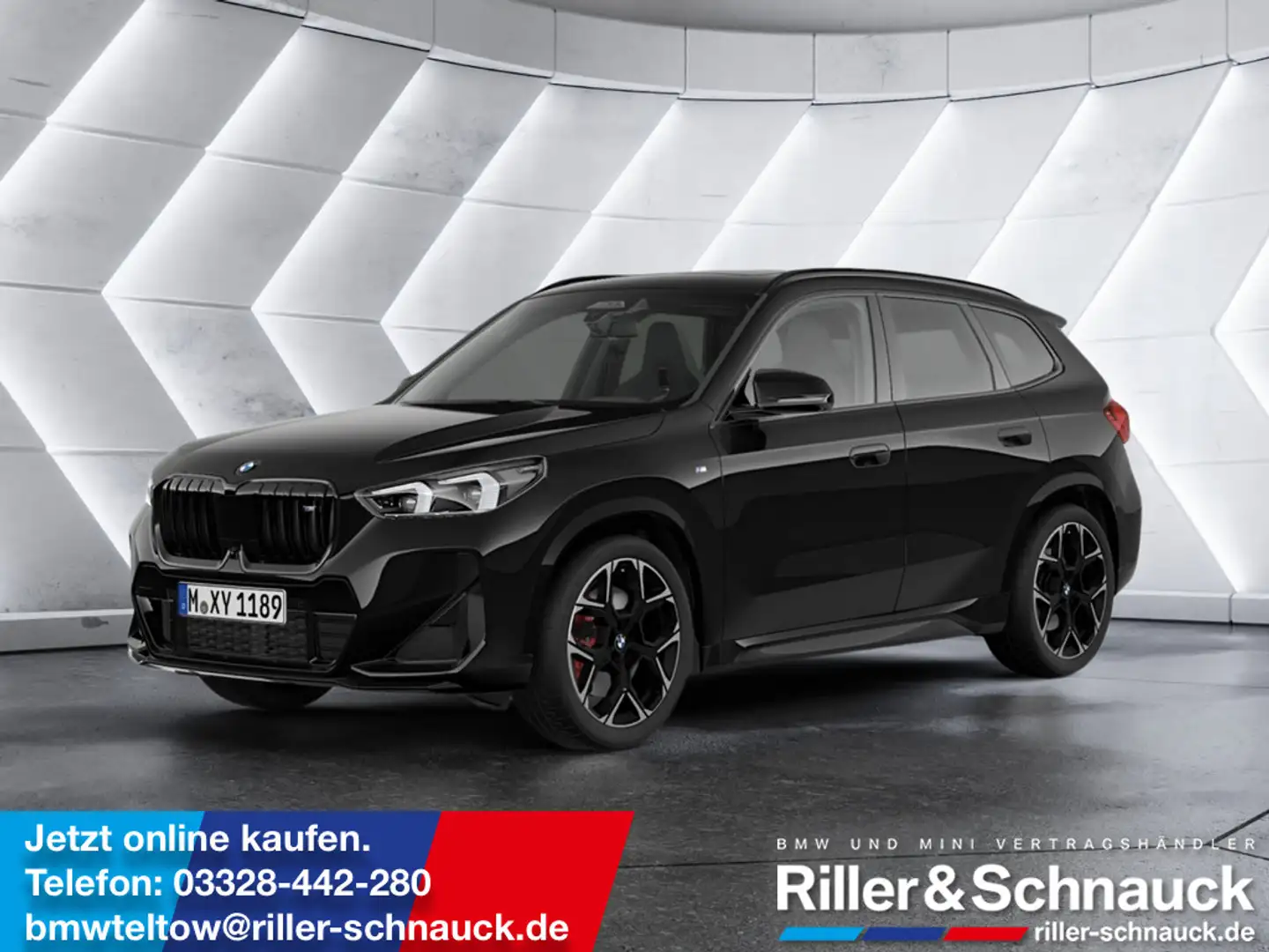 BMW X1 M35i KAMERA H/K NAVI ACC HUD LED PANO 360° Schwarz - 1