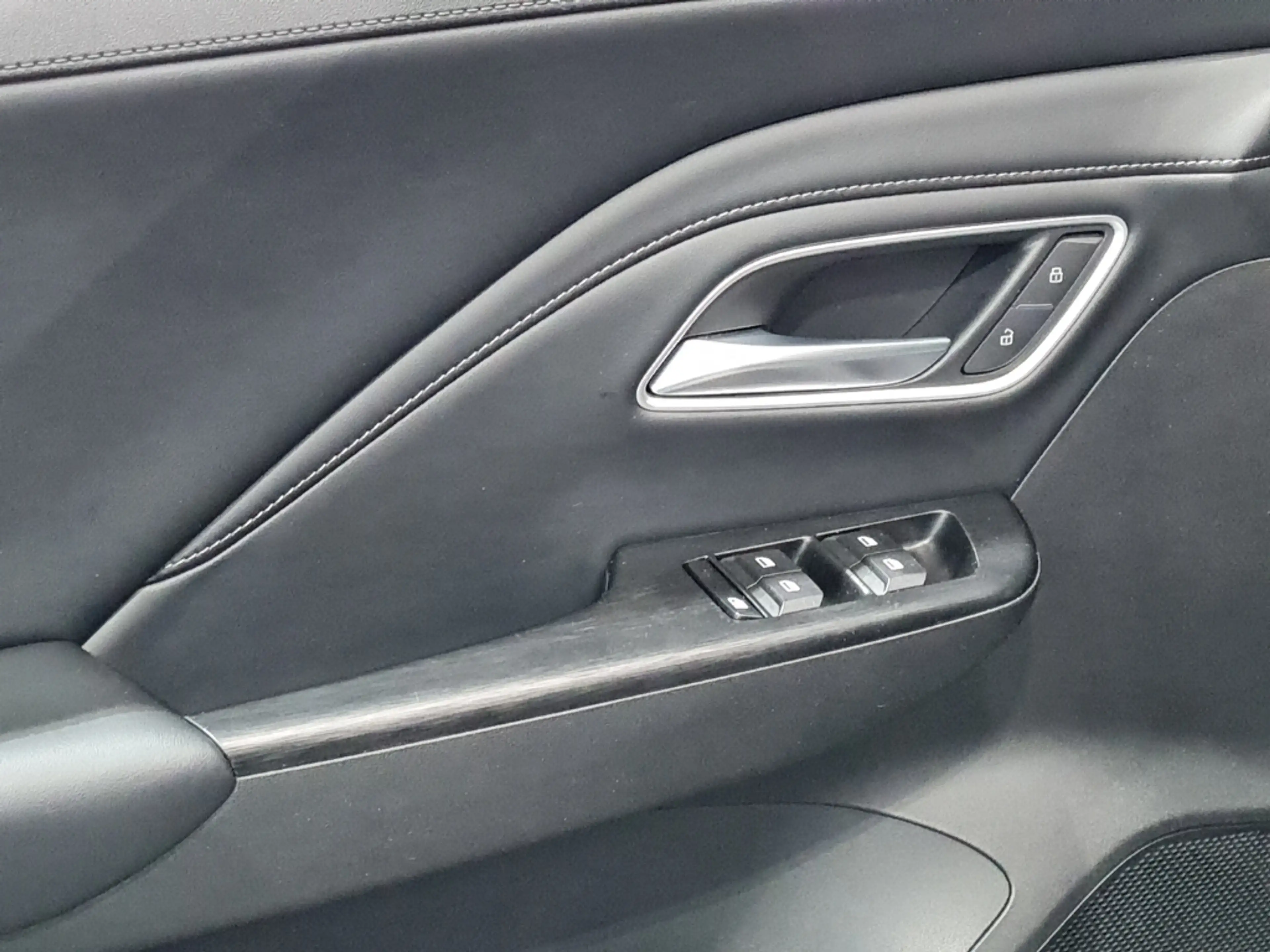 MG ZS 1.5 Hybrid+ 145 kW Luxury*LEDER*CAR PLAY* — photo 10