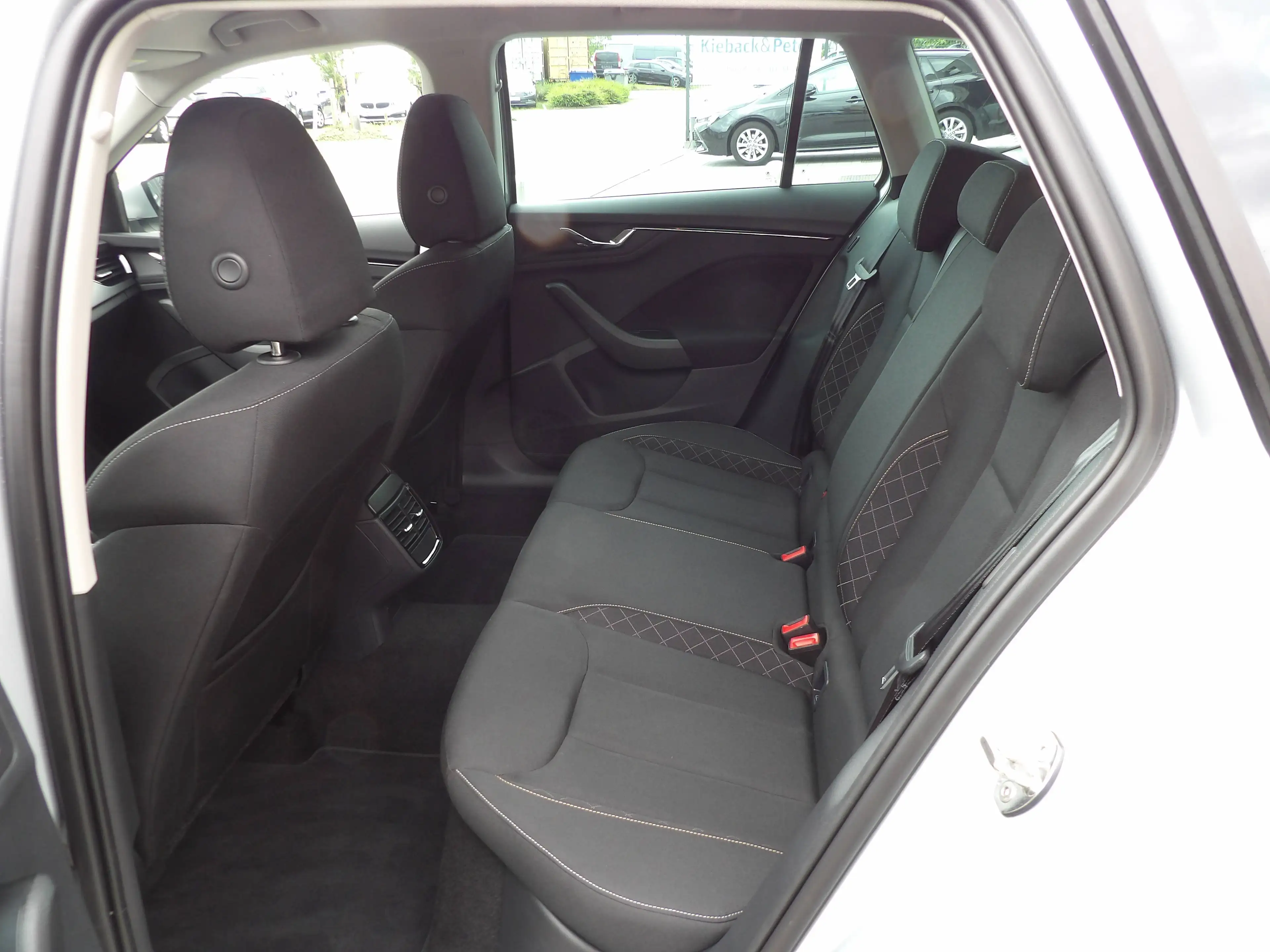 Skoda Kamiq Kamiq 1.0 TSI DSG Style — photo 6