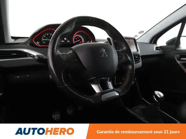 Peugeot 2008 view 11