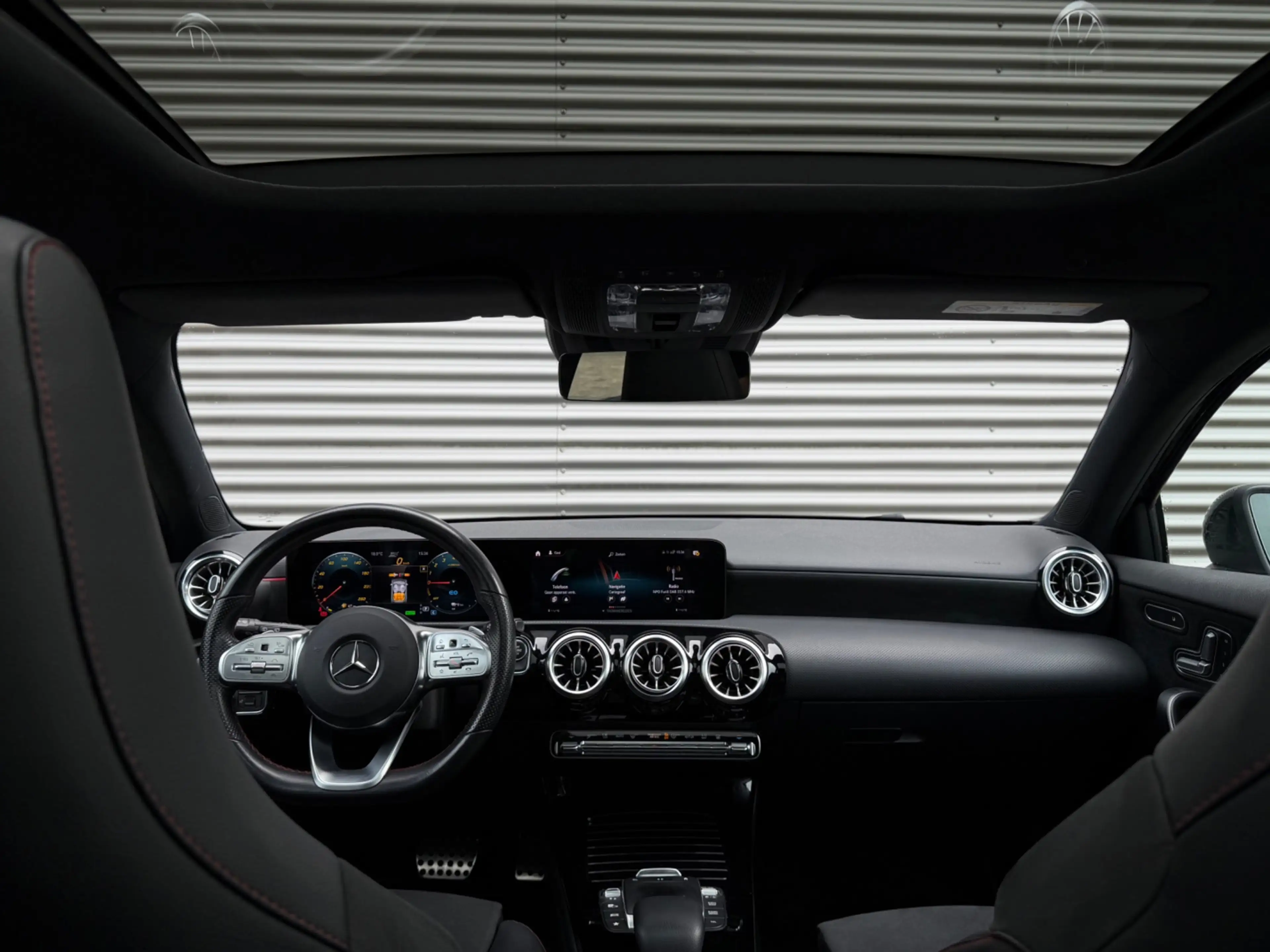 Mercedes-Benz A 250 e Premium l Pano l Sfeer l Memory — photo 8
