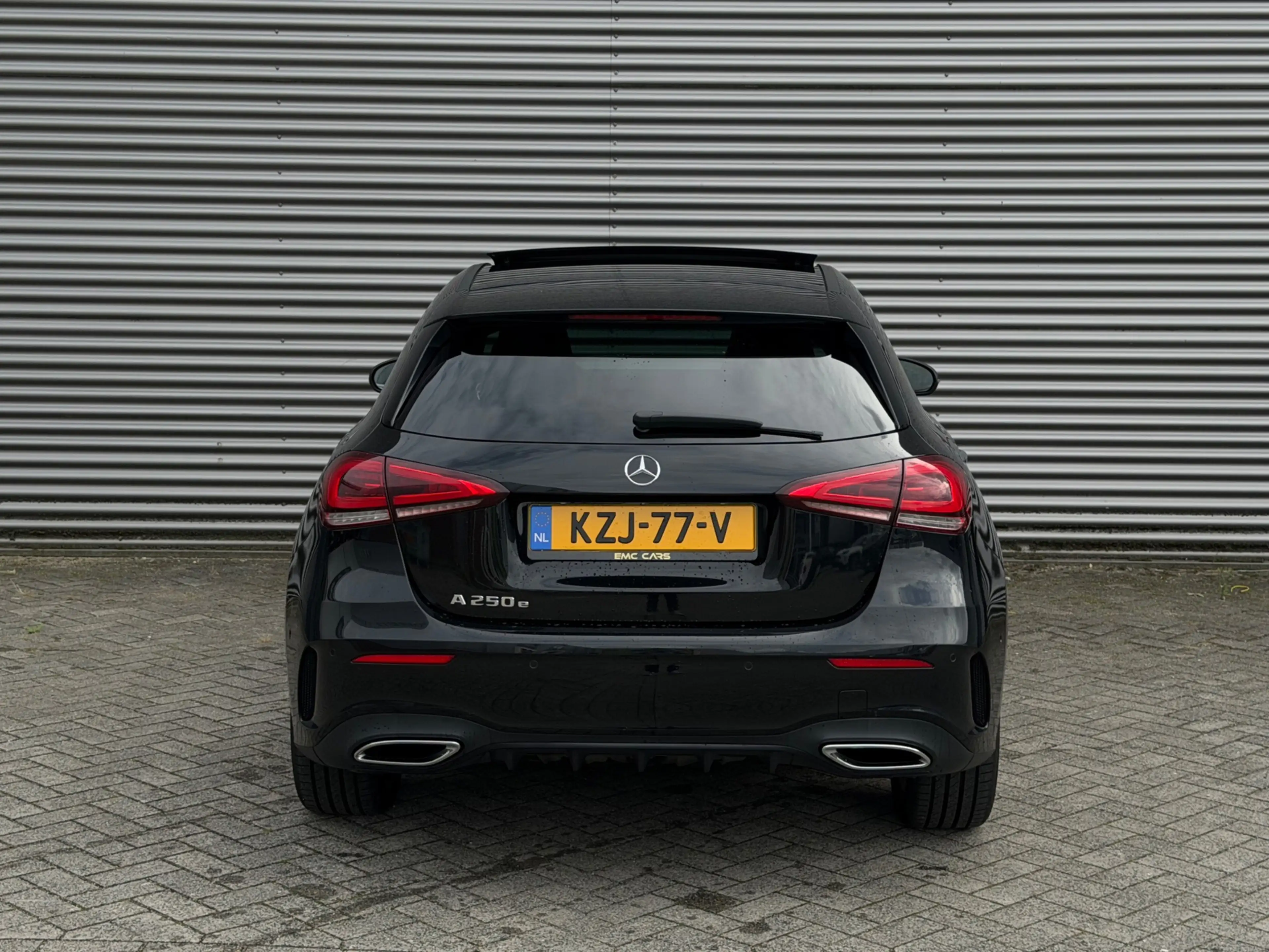 Mercedes-Benz A 250 e Premium l Pano l Sfeer l Memory — photo 5