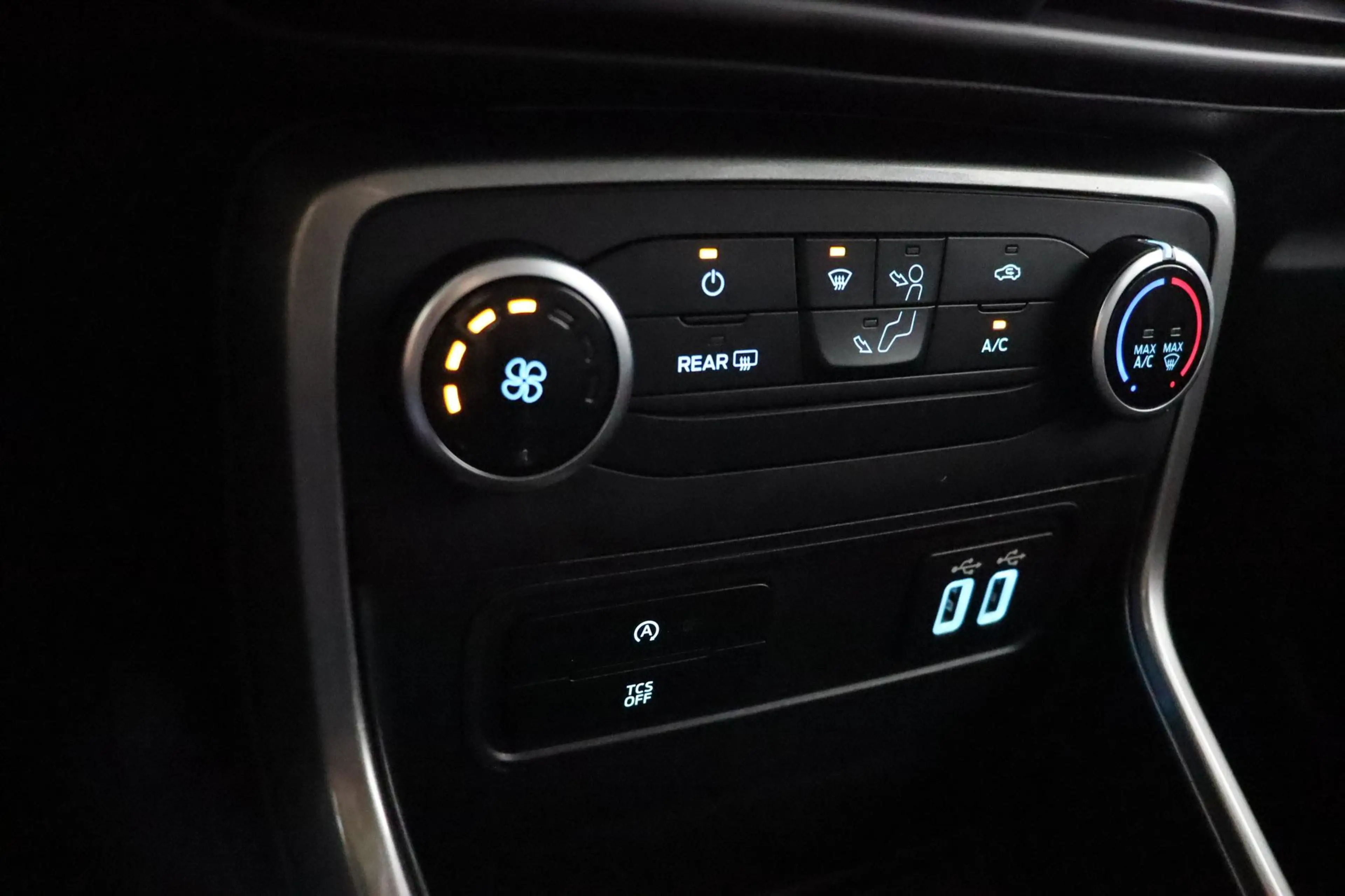 Ford EcoSport 1.0 125 PK Trend Ultimate | Navigatie | Cruise Con — photo 8