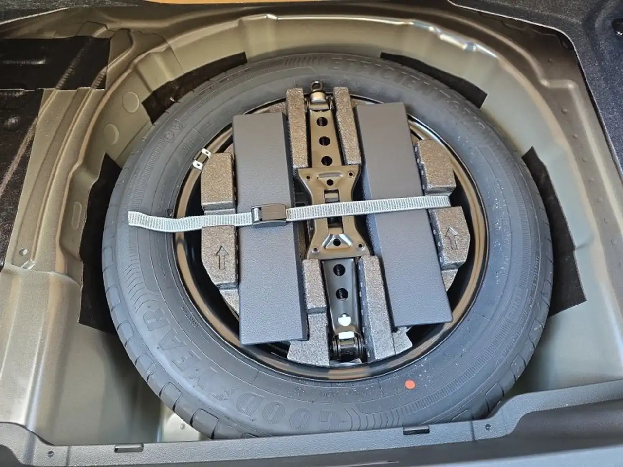 Skoda Kamiq Selection 1,0TSI DSG Kessy/Kamera/Temp/2-Z.Klimaau, миниатюра 18