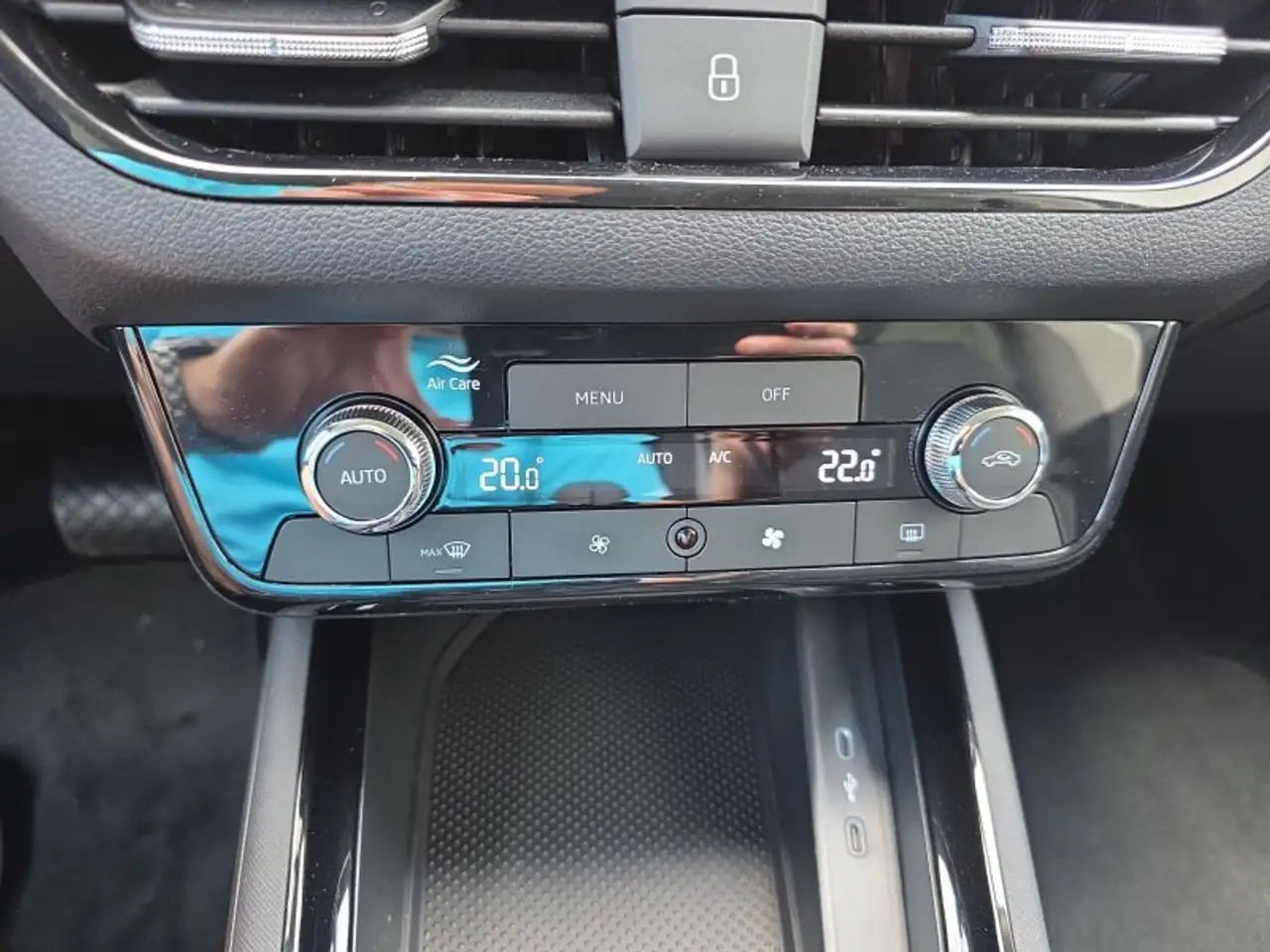 Skoda Kamiq Selection 1,0TSI DSG Kessy/Kamera/Temp/2-Z.Klimaau, миниатюра 25