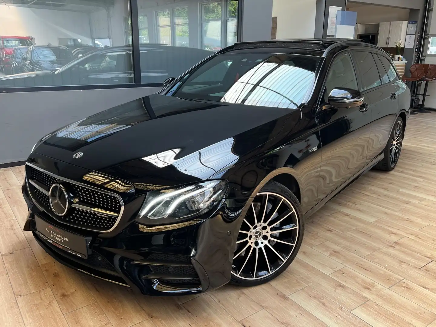 Mercedes-Benz E 43 AMG - T-Modell E 43 AMG 4Matic/Head-UP/360° Noir - 1