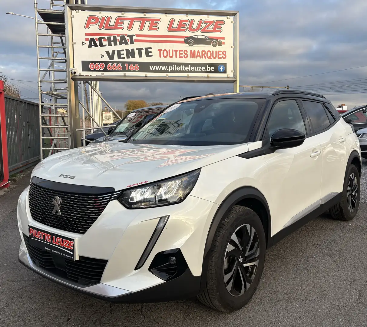 Peugeot 2008 1.5 BlueHDi Allure Pack S/EURO6D/CUIR/LED/CAMERA/+ - 1