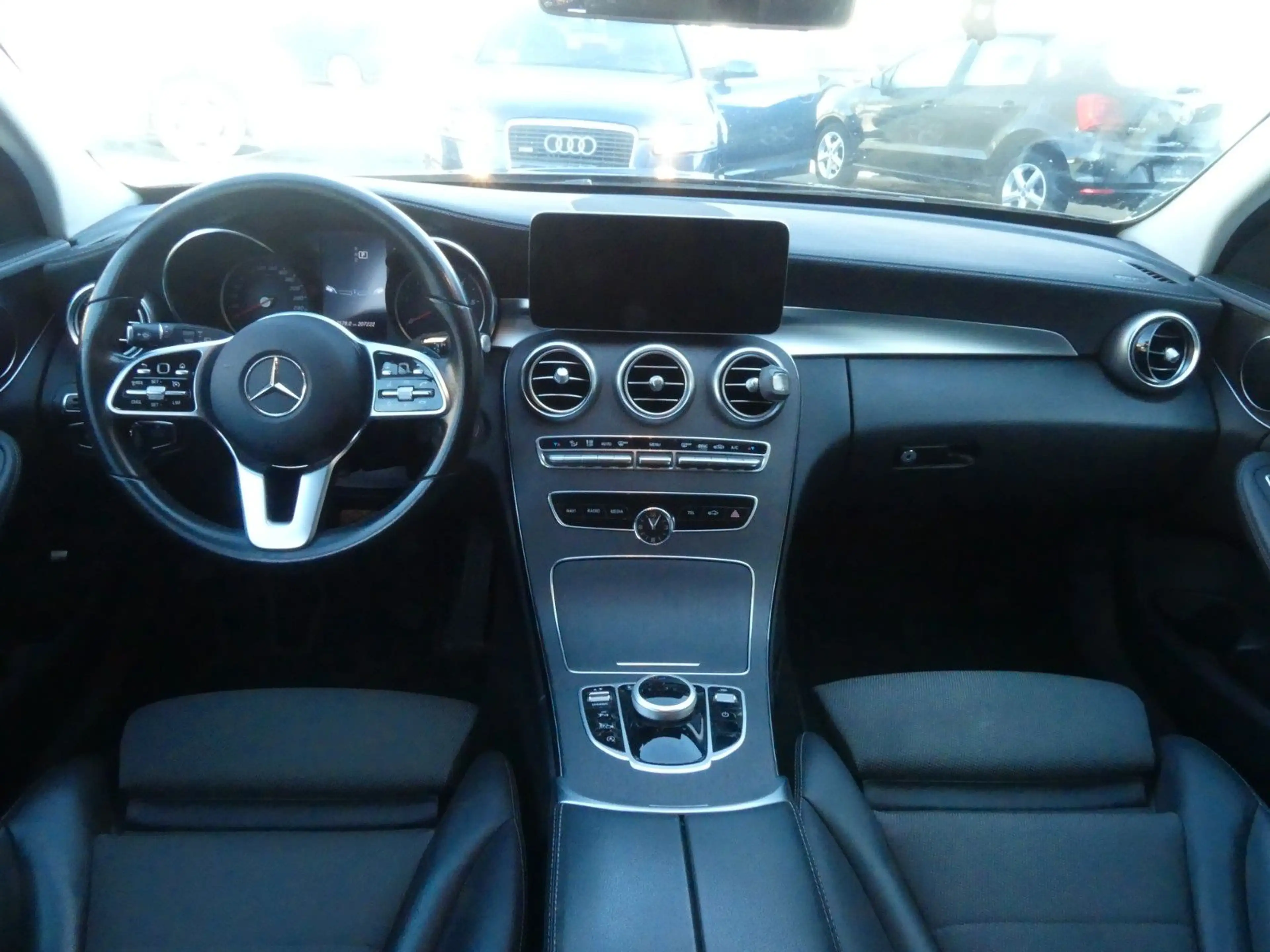Mercedes-Benz C 220 C T AMG Line Automatik — photo 11